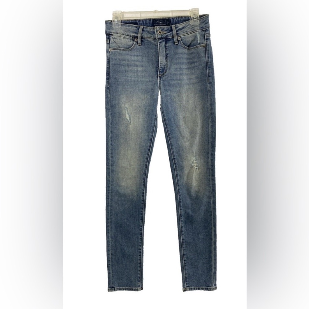 Lucky Brand Sz 27 Hayden Skinny Medium Wash Distressed - fits like a 2!